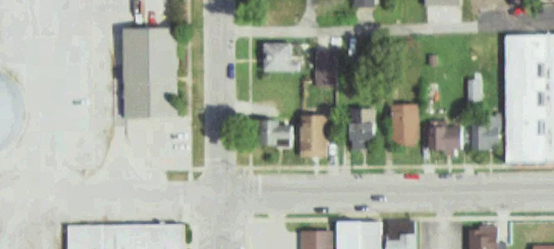 126 Oak St