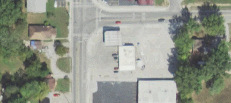 1204 Main St