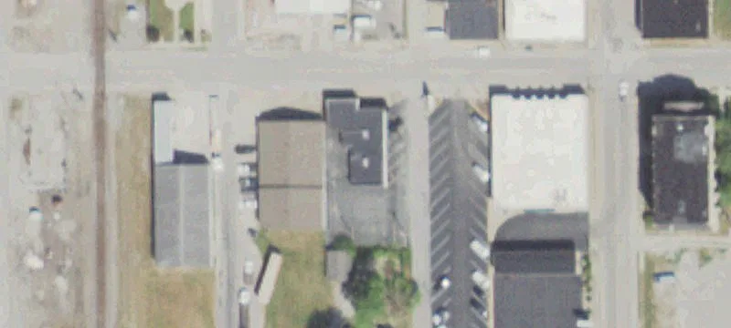 106 Oak St