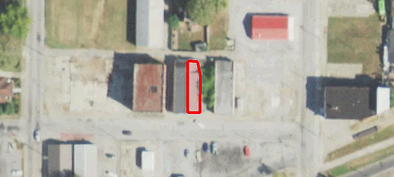 100th W Oak St