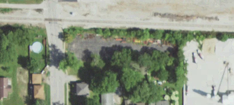 110 8th St