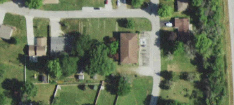 180 4th St