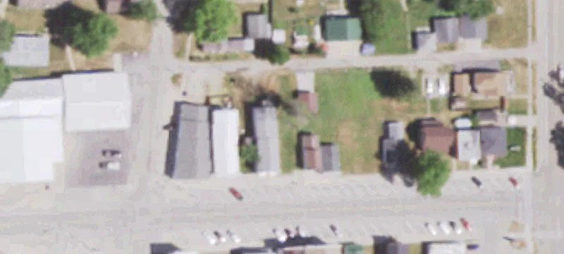 820 Main St