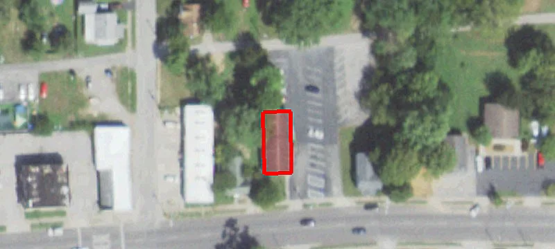 320 Main St