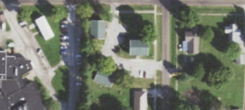 300-304 Riv Hls Dr