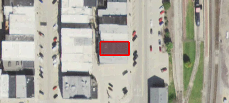 712 Main St