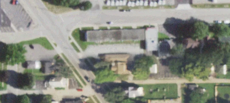 956 5th Ave