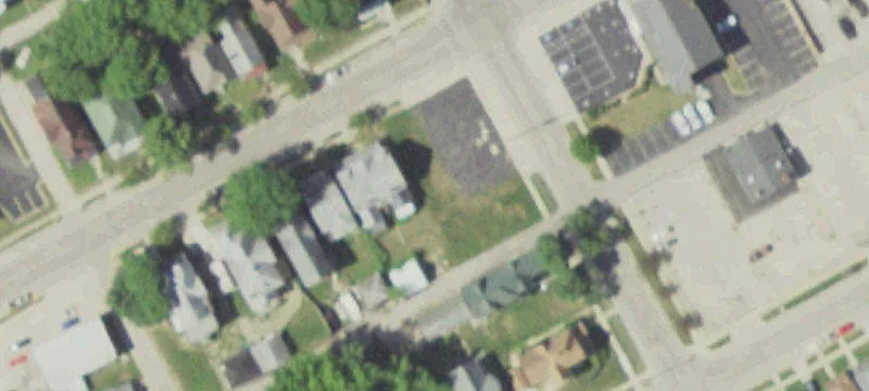 411 Main St