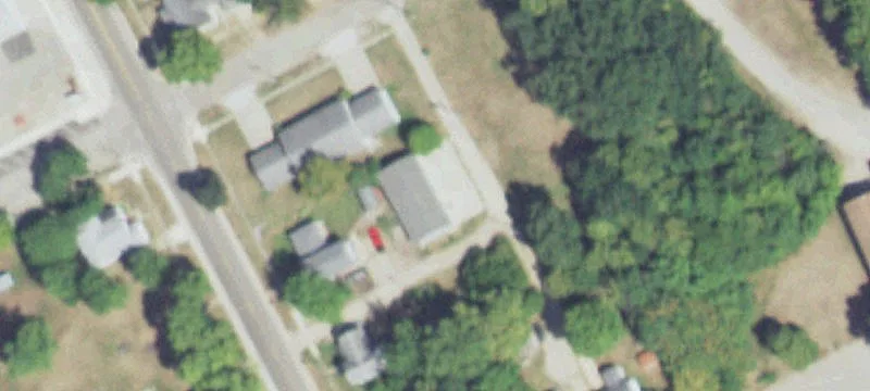 406 2nd St