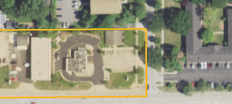 1100 Roosevelt Rd