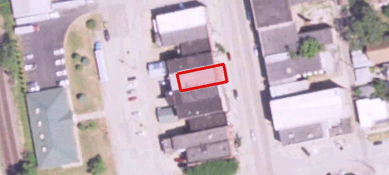 413 Main St
