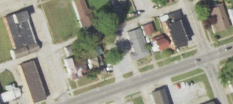 317 En Ave