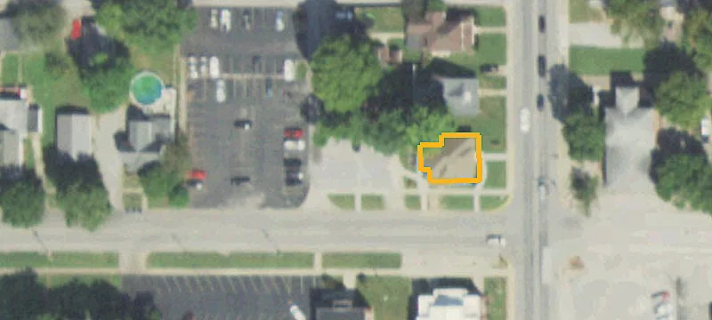 105 Ctr St