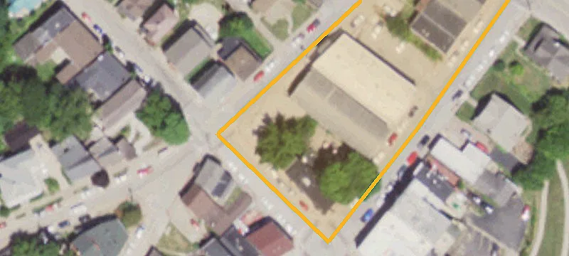 303 Bench St