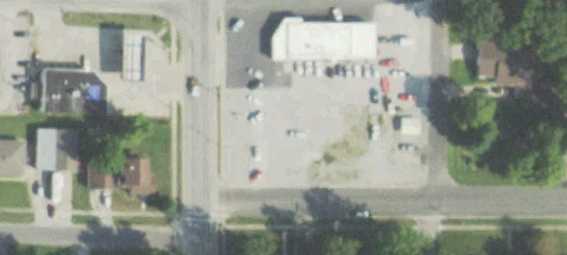 100 Frnt St