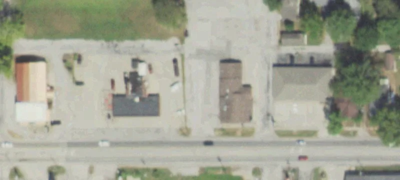 1005 Main St