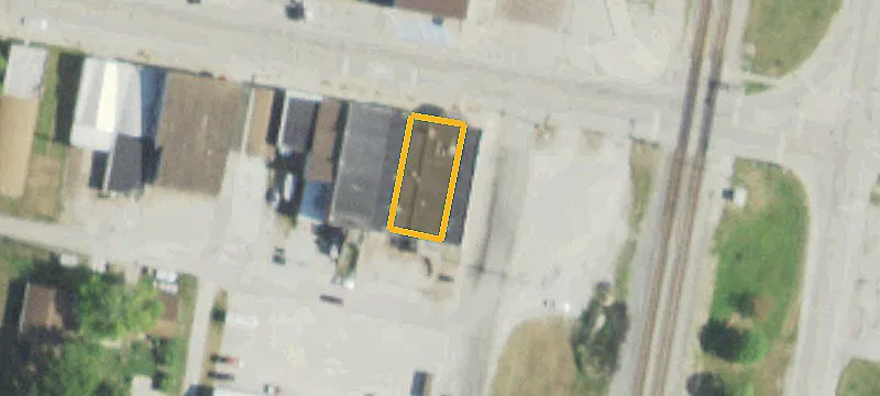 103 Seminary Ave