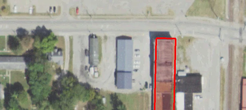 418 Main St