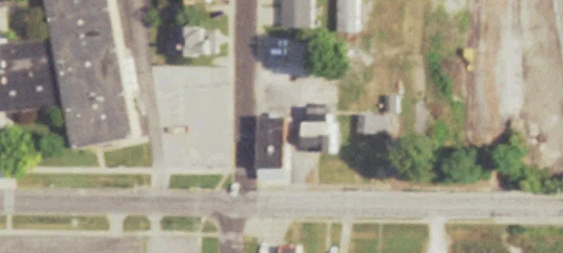 600 College Ave