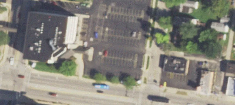 125 4th Ave