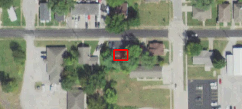 305 White St