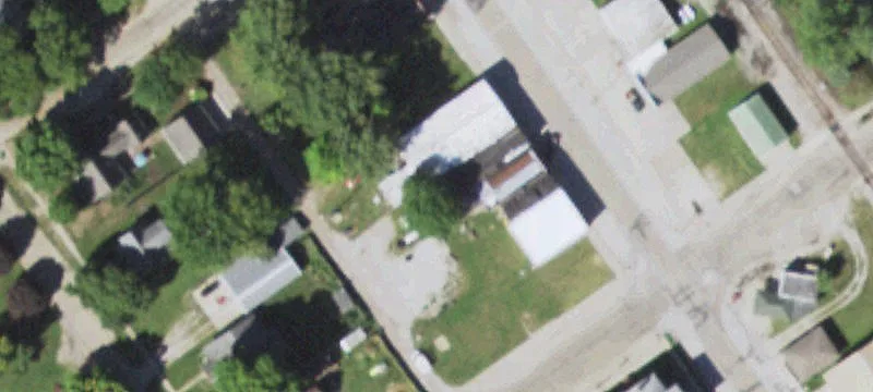 221 Lincoln St
