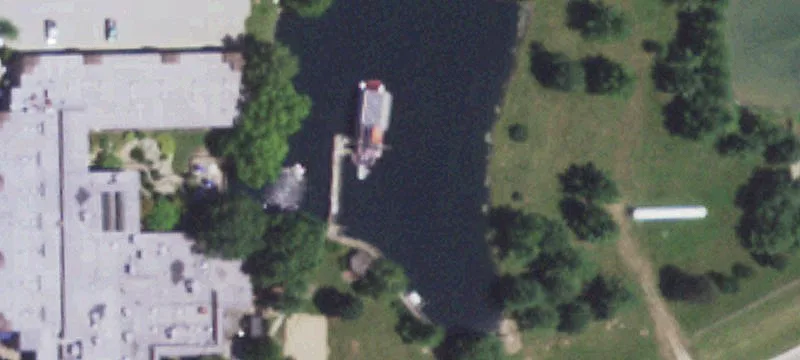 19067 Frontage Rd