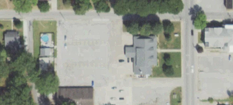 301 Main St