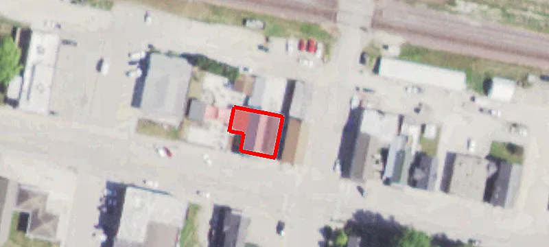 221 Main St
