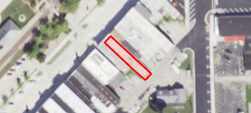 136 Main St