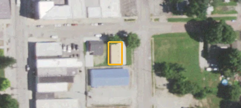 218 Douglas Ave