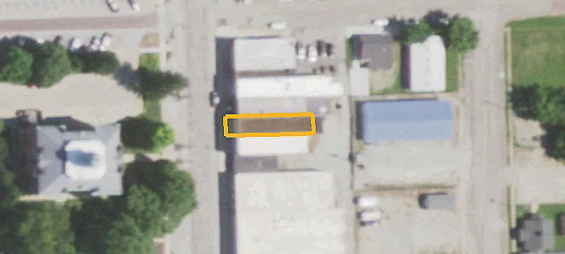 110 6th St