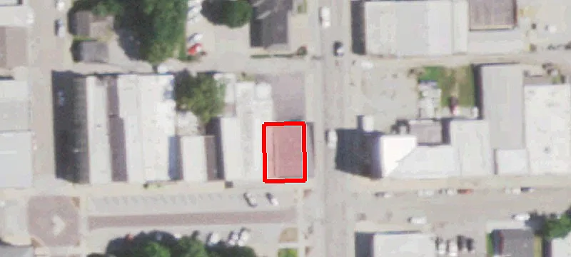 123 Douglas Ave
