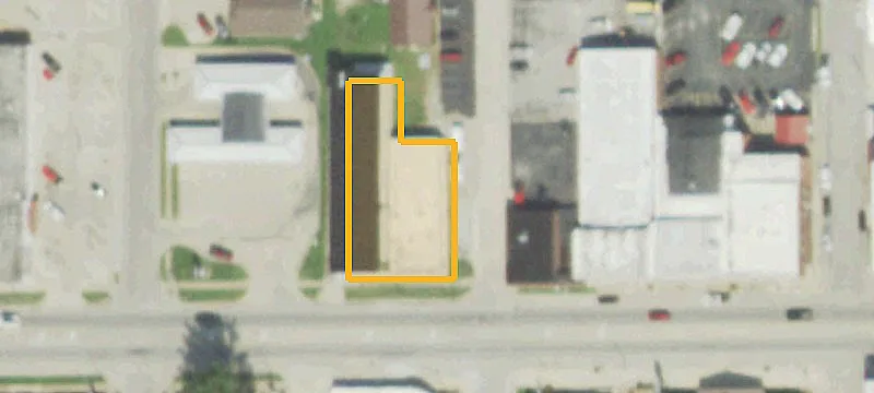 300 Main St