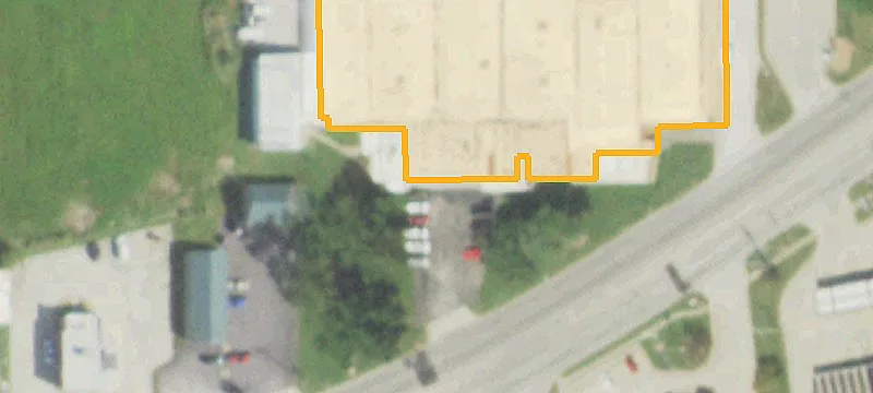 1370 Main St
