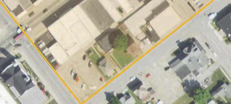 107 Robinson St