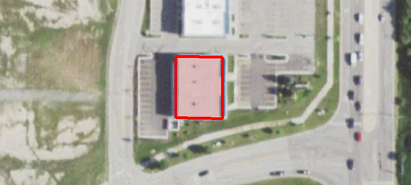 992 Waukegan Rd