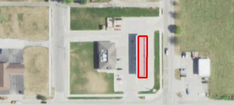 102 Paris St