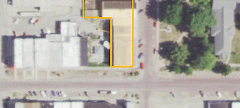 202 Main St