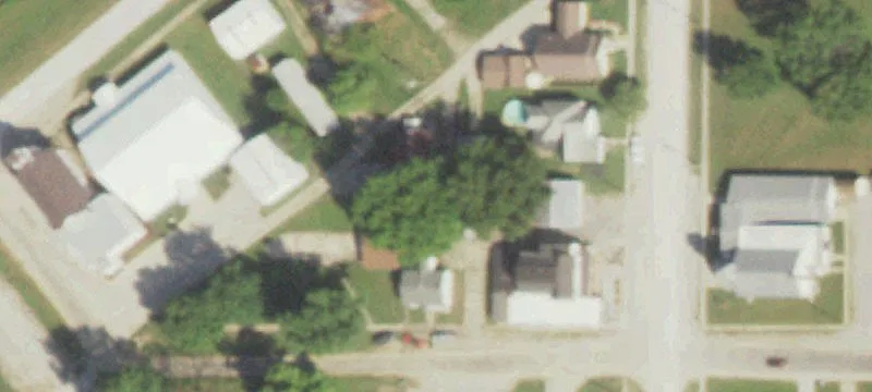 205 Oak St