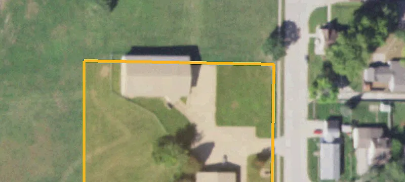 302 Veterans Ln