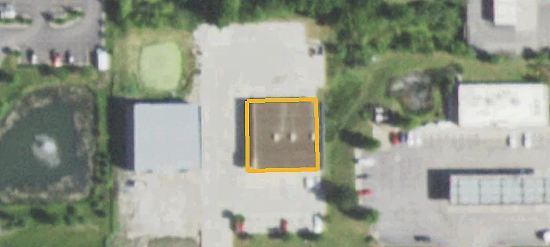 138 Rollins Rd