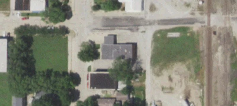 320 Main St