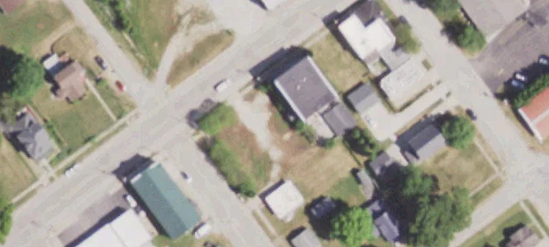 305 Main St
