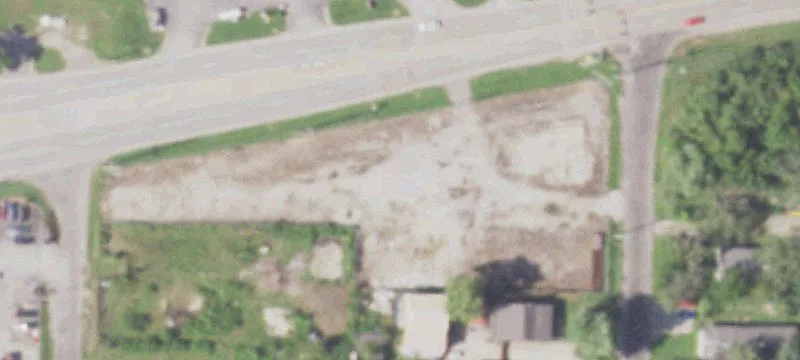 8908 Collinsville Rd