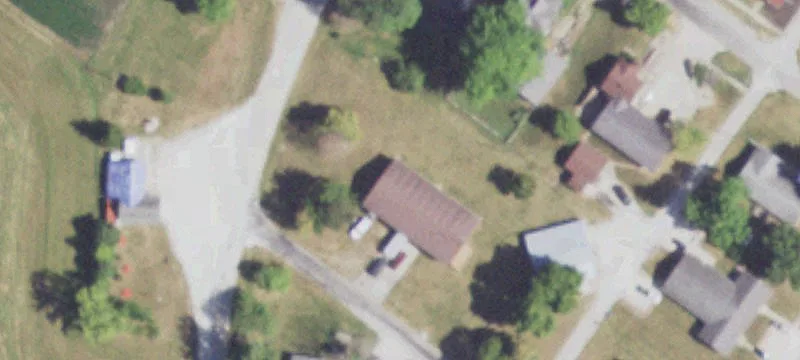105 Deer St