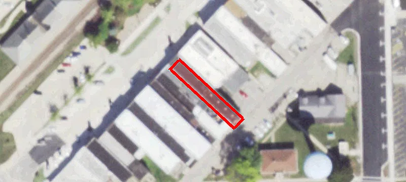 126 Main St