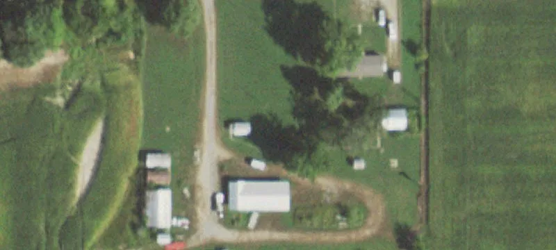 596 County Rd 750th N