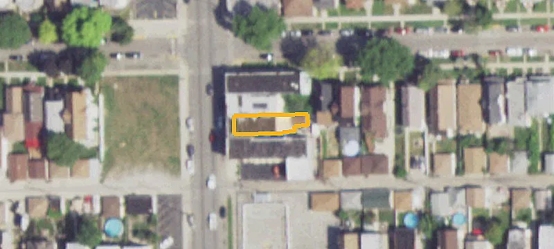2305 Laramie Ave
