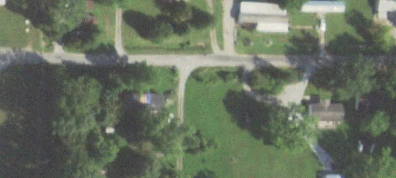 832 Spg St